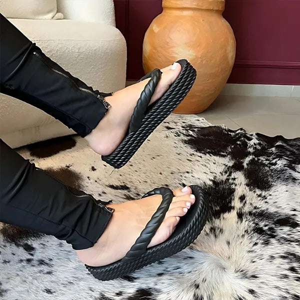 Chinelo Feminino Jasmine Trançado Macio: Conforto Leve e Estiloso para Seus Pés