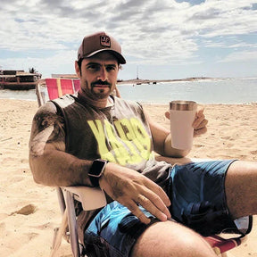 Copo Térmico Inox Maverick 473ml: Cerveja Gelada com Abridor Integrado na Tampa